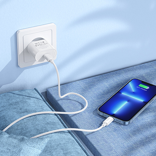 Сетевое зарядное устройство, 1 PD 20W (C109A), HOCO, Type-C to Lightning, белый