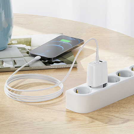 Сетевое зарядное устройство, 1 PD 20W + 1 USB 3.0 QC (N11), HOCO, Безопасный сертификат, Type-C to Lightning, белая
