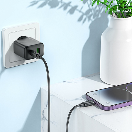 Сетевое зарядное устройство, 1 PD 30W + 1 USB 3.0 QC (CS23A), HOCO, Type-C to Lightning, черный