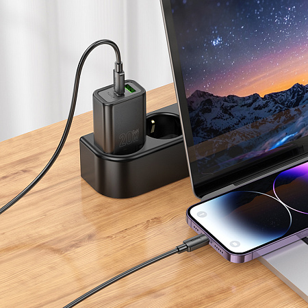 Сетевое зарядное устройство, 1 PD 20W + 1 USB 3.0 QC (N61), HOCO, Type-C to Lightning, черный