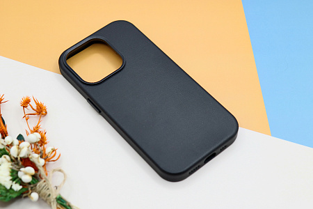 Чехол-накладка для iPhone 14 Pro, экокожа, магнитный (MagSafe), черный