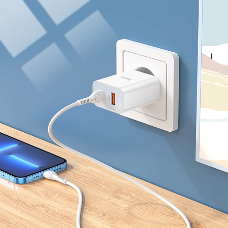 Сетевое зарядное устройство, 1 PD 20W + 1 USB 3.0 QC (C97A), HOCO, Type-C to Lightning, белый