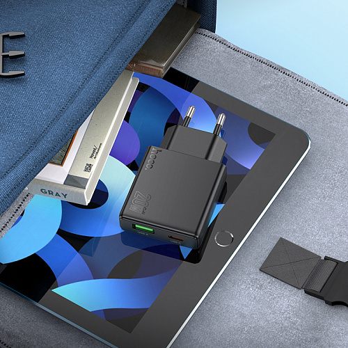 Сетевое зарядное устройство, 1 PD 20W + 1 USB 3.0 QC (N38), HOCO, Type-C to Lightning, черный