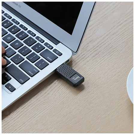 USB Flash Drive 4GB (UD6) Скорость записи 6-10MB/S, Скорость чтения 10-30MB/S