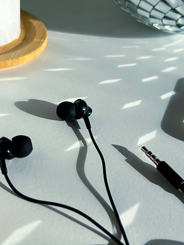 Проводные наушники M14 Universal Earphone, вакуумные с микрофоном, HOCO, черные